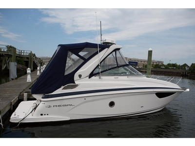 2015 Regal 2800 Express powerboat for sale in New York
