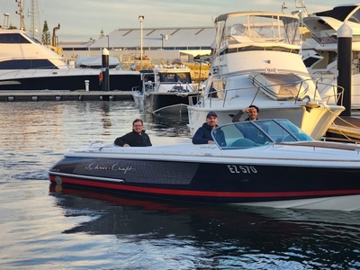 CHRIS CRAFT CORSAIR 25 REPOWERED AND NEW TRAILER