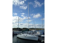 2000 Beneteau 311 sailboat for sale in New York