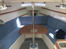2008 Catalina 25 sailboat for sale in Connecticut