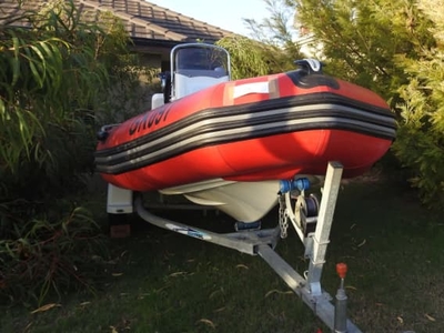 Boat Zodiak PRO 500 inflatable RIB with trailer