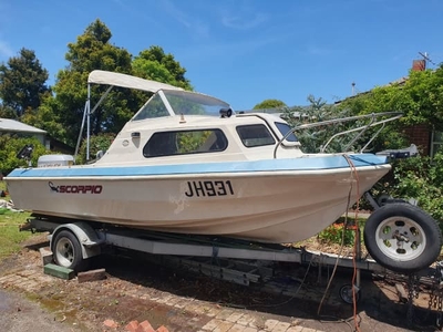 Fishing Boat Swiftcraft 4.8mts with Gal Tilt Trailer