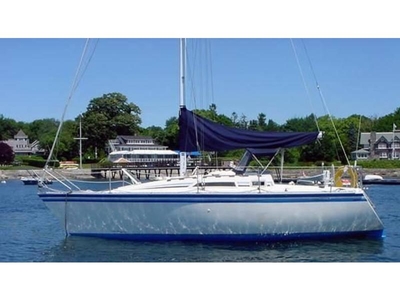 1986 Hunter 28.5 sailboat for sale in Massachusetts