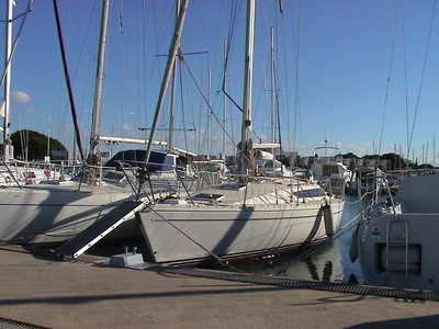 1986 Jeanneau SUN RISE sailboat for sale in Outside United States