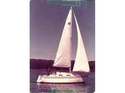 1987 Pearson 27' sailboat for sale in Arkansas