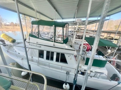 2001 Mainship Trawler 430 Pappy Hour | 43ft