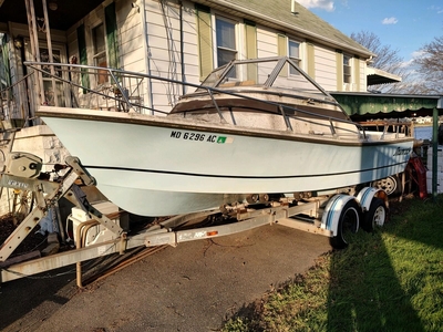 Shamrock 20' Boat Located In Baltimore, MD - Has Trailer