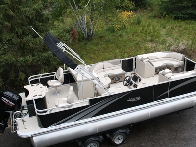 New Triple Tube 23 Two Tube Pontoon Boat With 115 Hp And Trailer
