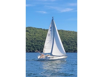 1986 Pearson 28-2 sailboat for sale in New York