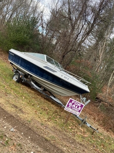Fourwinns 19' Boat Located In Norton, MA - Has Trailer