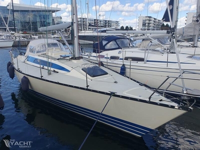 X-372 X-Yacht (1990) for sale