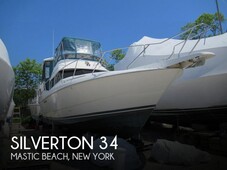 1996 Silverton 34 Motor Yacht in Mastic, NY