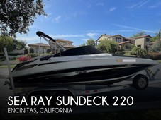 2010 Sea Ray Sundeck 220