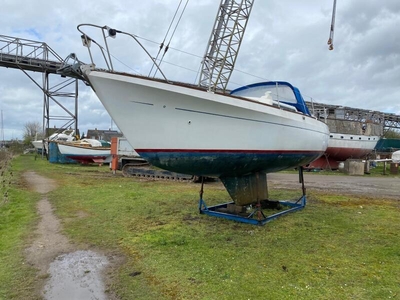 For Sale: 1974 Moody 33