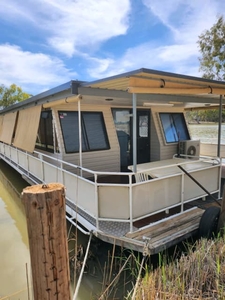House Boat 15mt