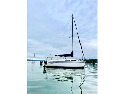 2003 Catalina 250 sailboat for sale in New York