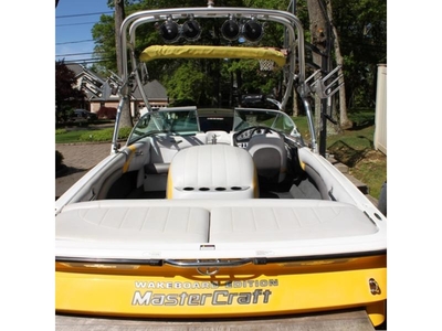 2005 Mastercraft x9 powerboat for sale in New York