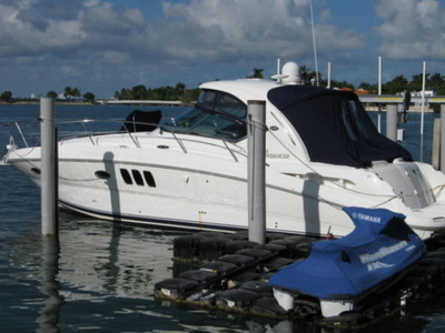 2006 Sea Ray 380 Sundancer powerboat for sale in Florida