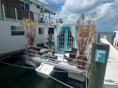 2018 Myacht Houseboats Catamaran Cruiser in Key West, FL
