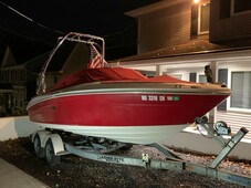 2004 SEA RAY 200 SELECT - With WAKEBOARD & FISHING SET-UP