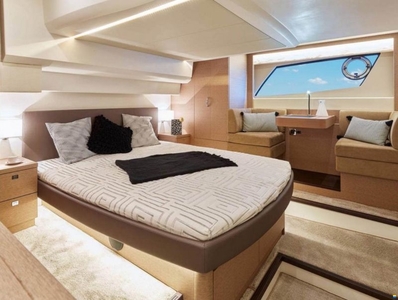2017 Prestige Yachts 500s, EUR 630.000,-