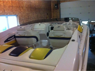 2000 Donzi 28zx powerboat for sale in Maine