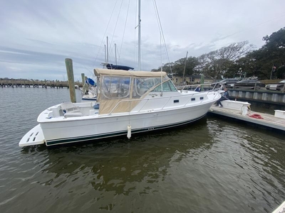 2000 Mainship Pilot powerboat for sale in North Carolina