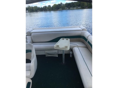 2000 Sweetwater powerboat for sale in Michigan