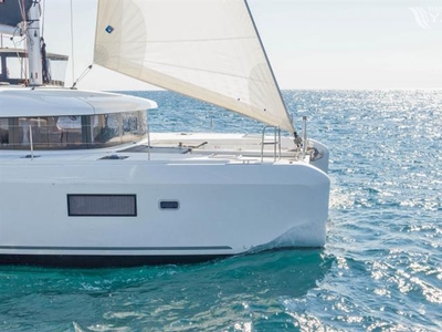 Lagoon 42 (2017) for sale