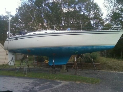 1987 Hunter Legend sailboat for sale in Massachusetts