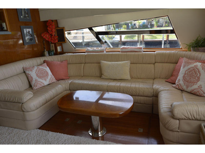 1999 Johnson Motor Yacht powerboat for sale in Florida