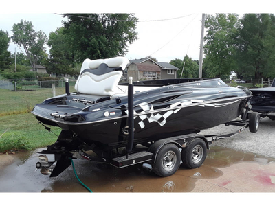2007 Crownline 23SS LPX powerboat for sale in Kansas
