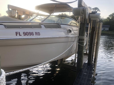2008 Crownline 270 Bowrider powerboat for sale in Florida