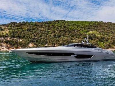 Cruising motor yacht - 88' FLORIDA - Riva - open / soft-top / V-drive