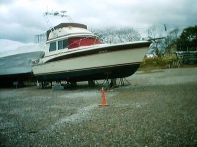 1982 Trojan F32FE powerboat for sale in Connecticut