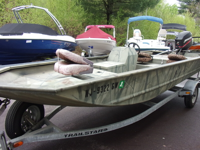 2005 Tracker Boats GRIZZLY