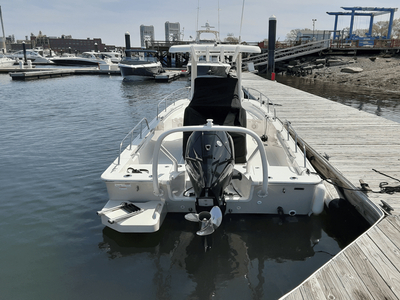 Boston Whaler 210 MONTAUK 2023