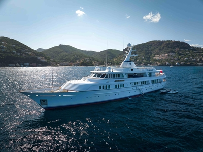 1993 Feadship 60m Lady Beatrice | 196ft