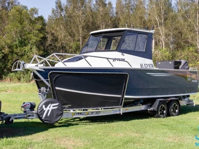 2022 Yellowfin YF7600 Southerner Hardtop Boat
