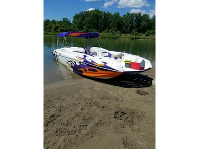 2004 magic Deckboat powerboat for sale in North Dakota