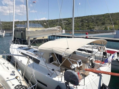 Dufour 390 Grand Large (2019) for sale