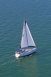 2004 Catalina 35' 350