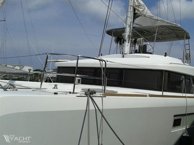 LAGOON 52 F (2013) for sale