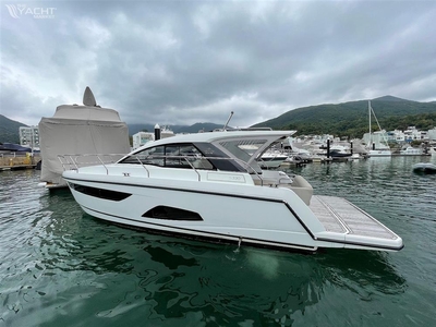 Sealine S330 (2016) for sale