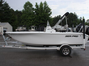 2024 Sea Pro 202 Center Console