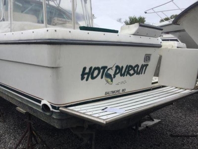 2000 Pursuit 3000 powerboat for sale in Maryland