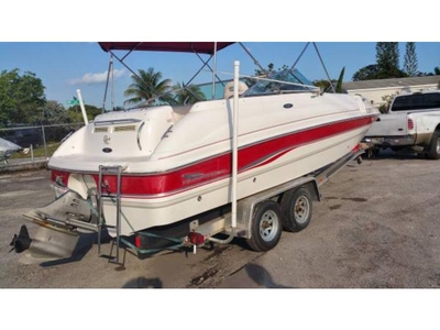 2001 Chaparral 232 Sunesta powerboat for sale in Florida