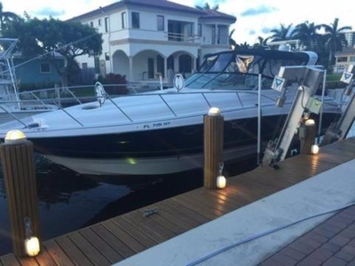 2007 Larson Cabrio powerboat for sale in Florida