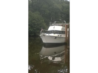 1985 Carver 3607 Aft Cabin powerboat for sale in Louisiana