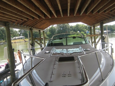 1992 Regal Commodore 360 powerboat for sale in Maryland
